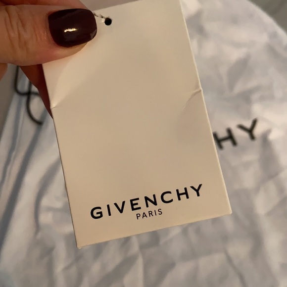 Givenchy nylon bag. Crossbody or shoulder. - Picture 3 of 11